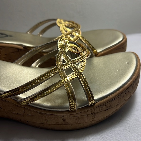 Woman Pre-Owned Callisto of California Gold Slip on Wedge Sandals Eur 40 US 9.5 - Picture 7 of 7